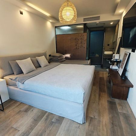 Beijing Hills & Hutong City Retreat Near Forbidden City & Line 4 Multi-Room Options Buitenkant foto
